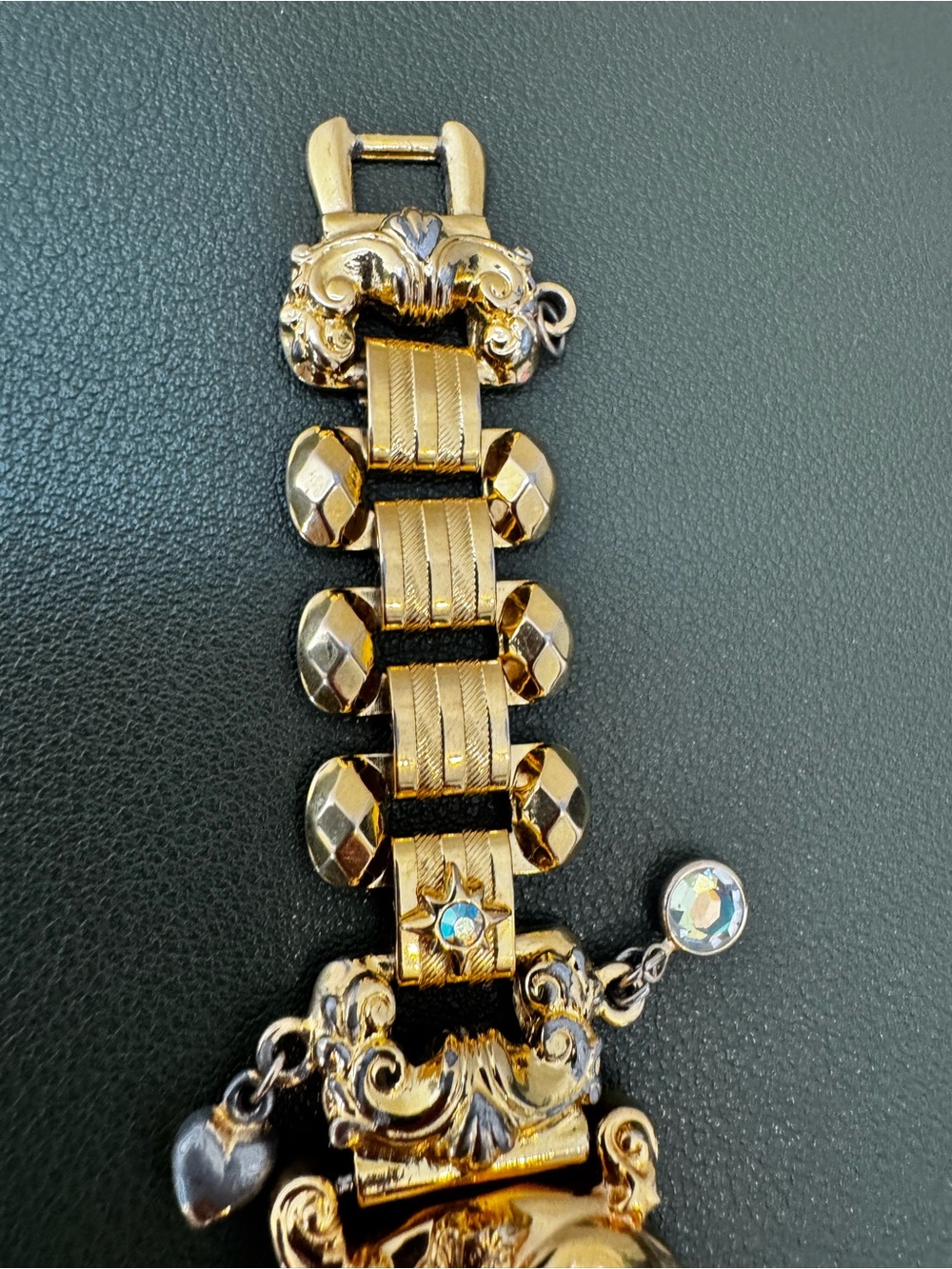 Vintage Kirks Folly Foreverland/ Neverland Charm Bracelet Watch PreOwned READ - Picture 5 of 10